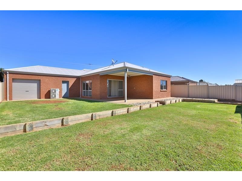 1011 Fifteenth  Street, Mildura VIC 3500
