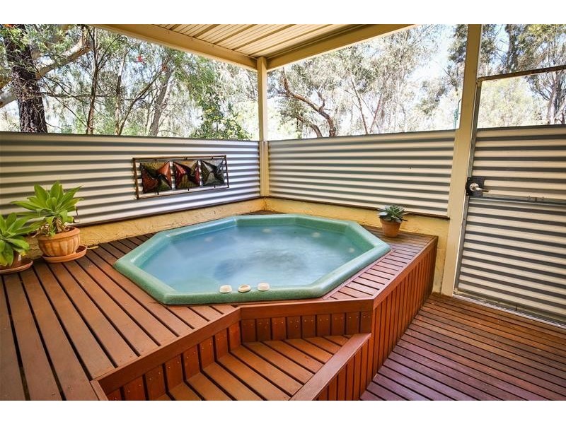 99 Cureton Avenue, Nichols Point VIC 3501