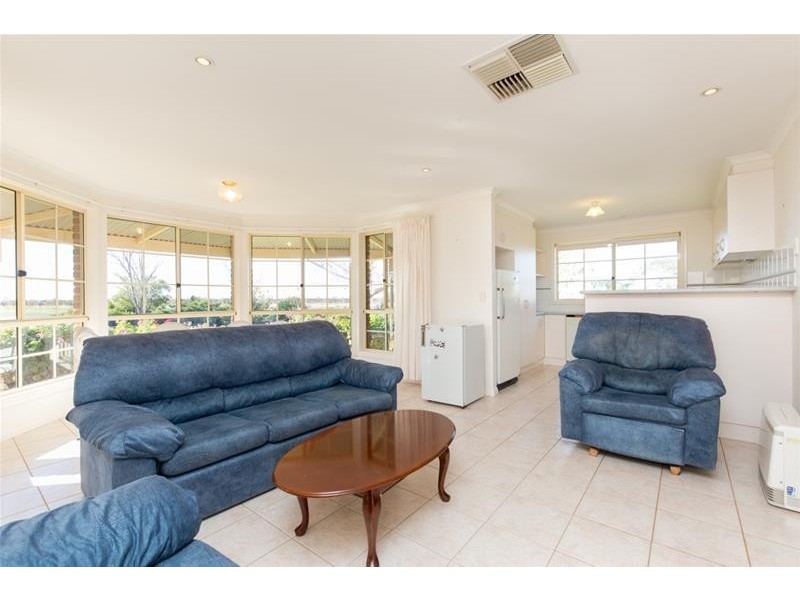 228 Boobook Avenue, Cardross VIC 3496