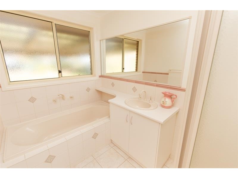 228 Boobook Avenue, Cardross VIC 3496