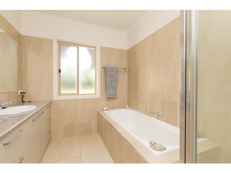 37 Betty Krake Drive, Red Cliffs VIC 3496