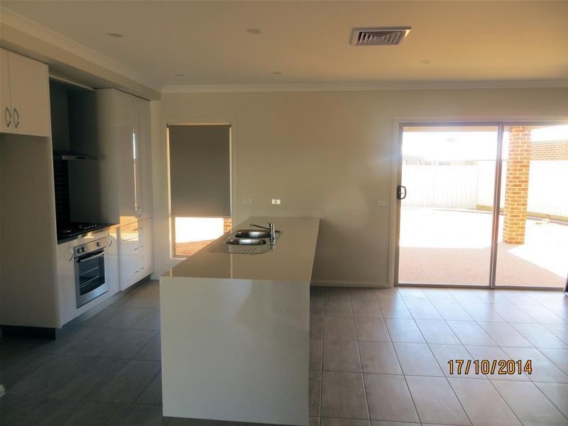 2 Miles  Court, Mildura VIC 3500