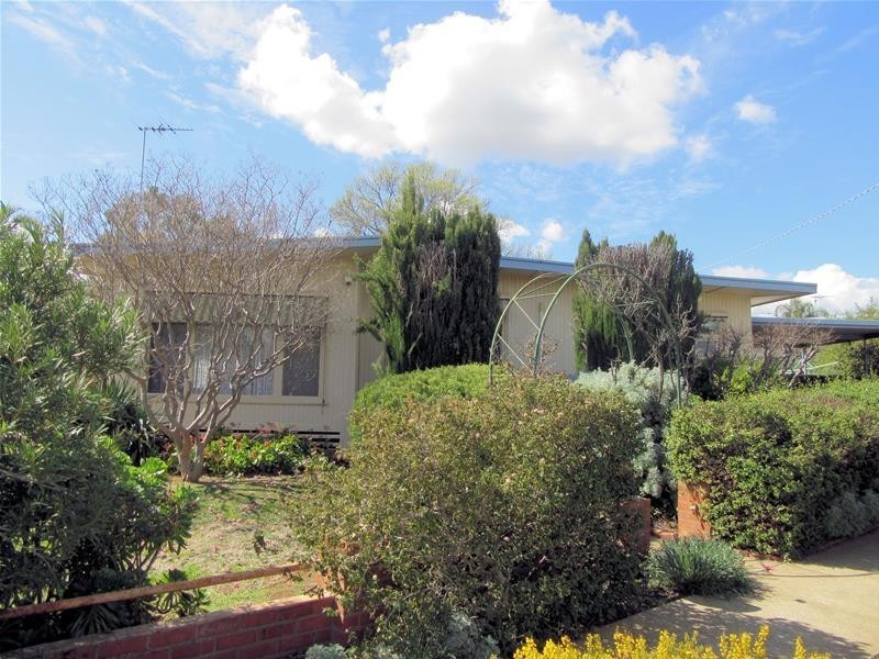 6 Stuart Avenue, Mildura VIC 3500