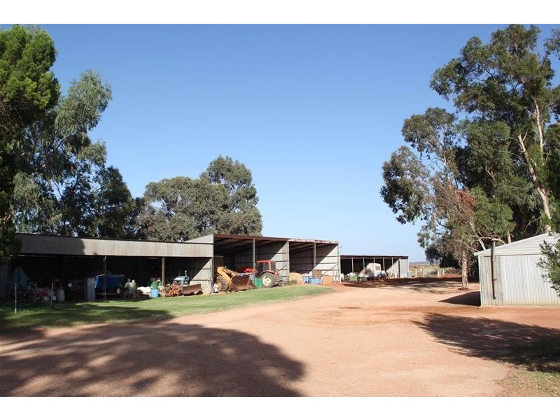 Old Mail Road, Wargan VIC 3505