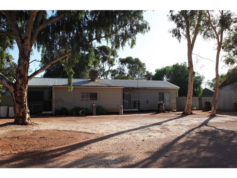 Old Mail Road, Wargan VIC 3505