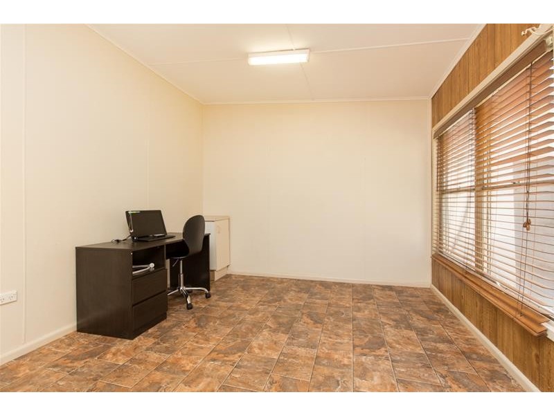 27 Hendy Road, Buronga NSW 2739