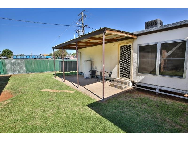 27 Hendy Road, Buronga NSW 2739