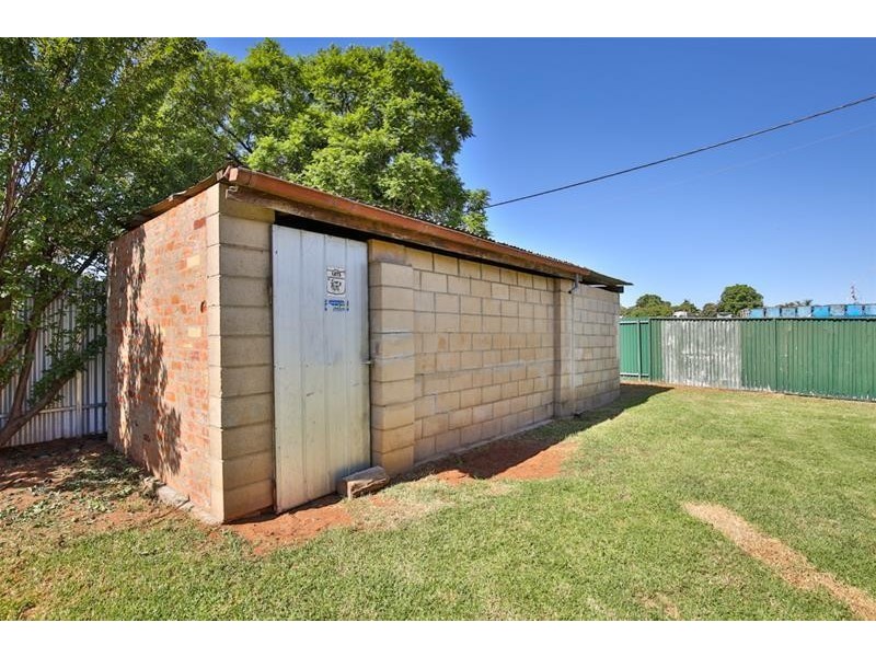27 Hendy Road, Buronga NSW 2739