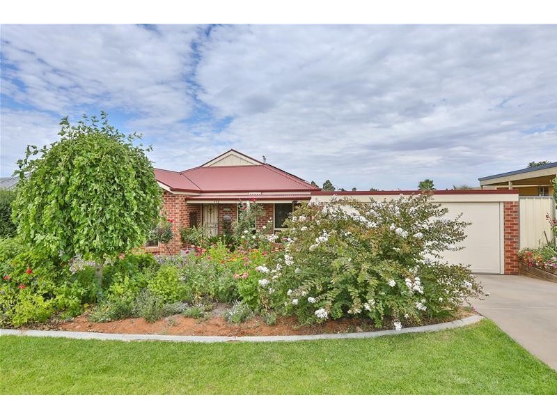 172 Pitman Avenue, Buronga NSW 2739