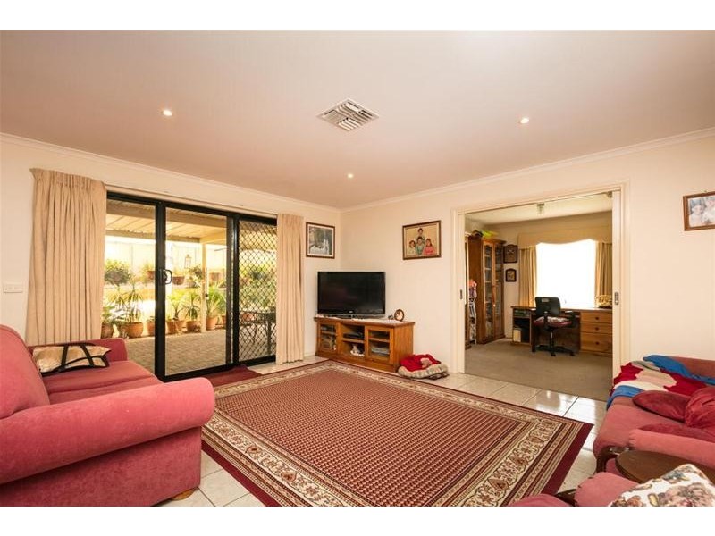 2 Edmund Barton Court, Mildura VIC 3500