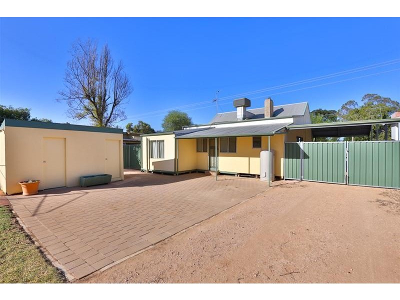 2735 Fourteenth Street, Irymple VIC 3498
