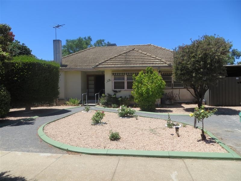 128 Pasadena Grove, Mildura VIC 3500