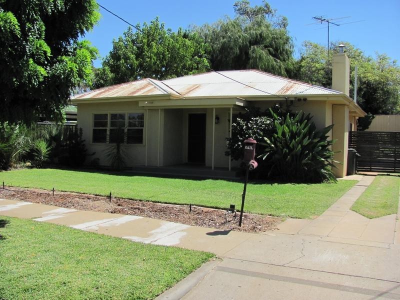 15 Kurrajong Parade, Mildura VIC 3500
