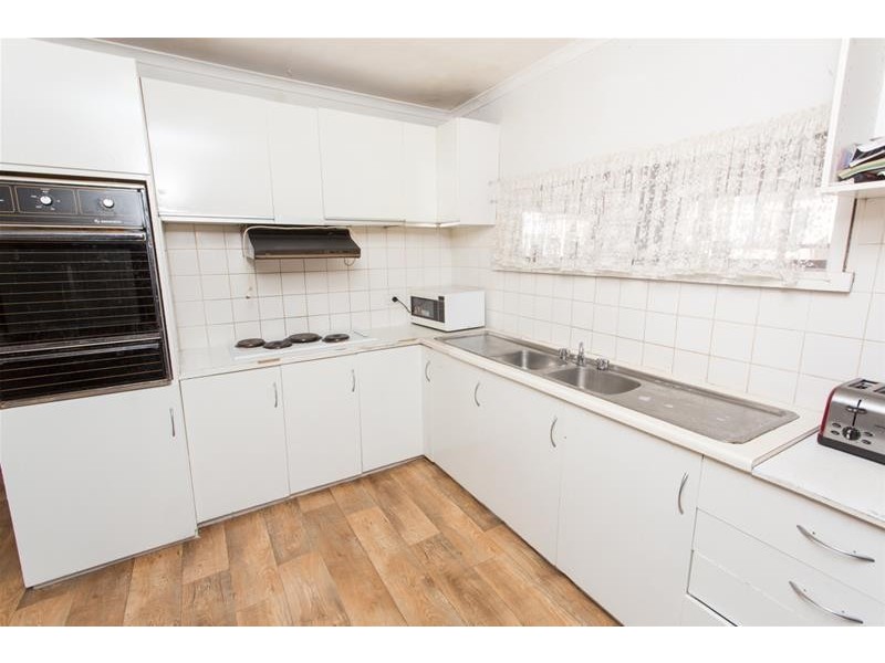 710 Koorlong Avenue, Irymple VIC 3498