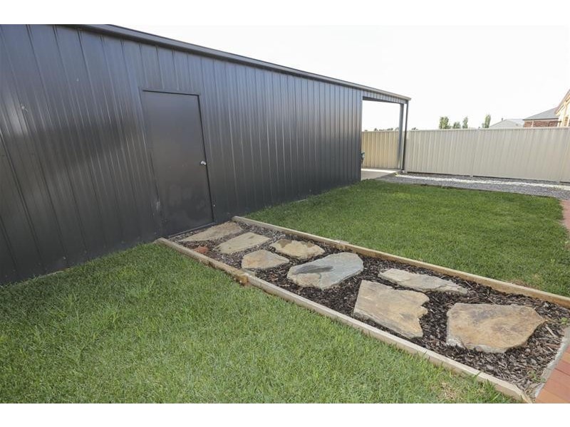 13 Lizlee Drive, Mildura VIC 3500