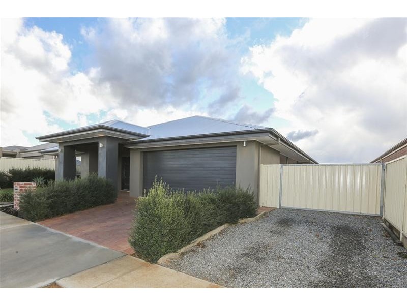 13 Lizlee Drive, Mildura VIC 3500