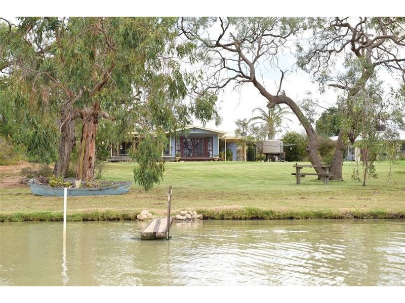 4 Lakeside Court, Cullulleraine VIC 3496