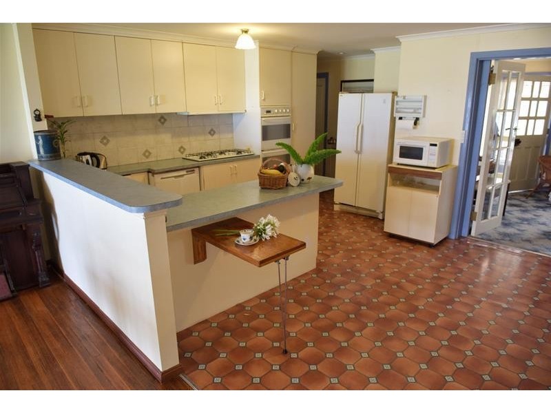 4 Lakeside Court, Cullulleraine VIC 3496