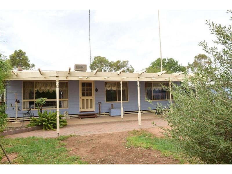 4 Lakeside Court, Cullulleraine VIC 3496