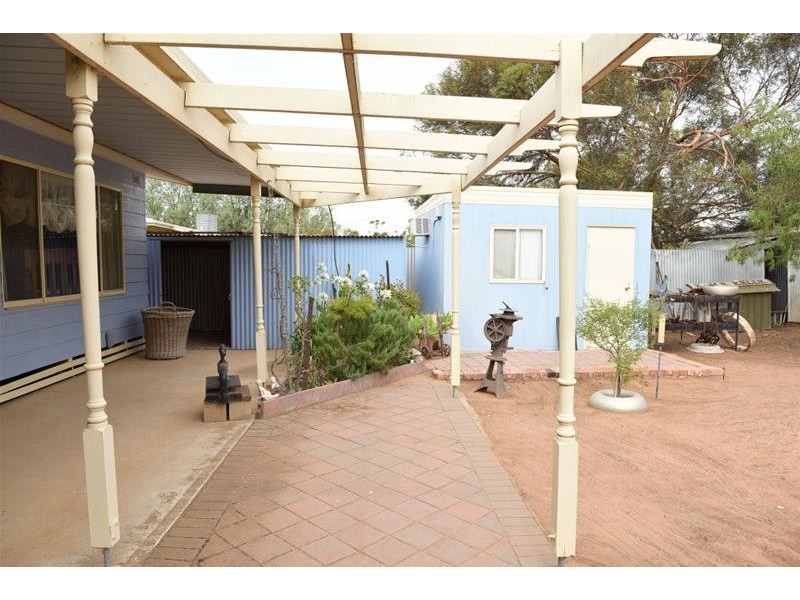 4 Lakeside Court, Cullulleraine VIC 3496