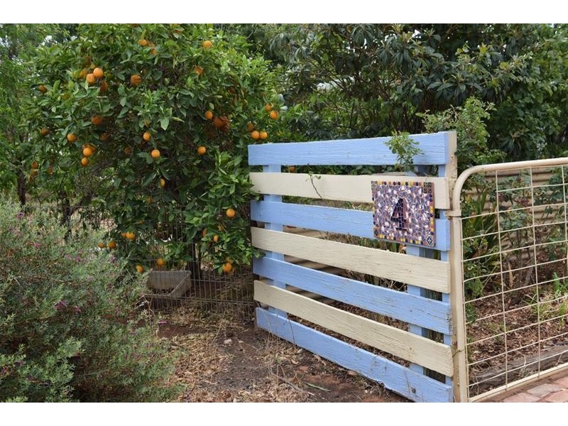 4 Lakeside Court, Cullulleraine VIC 3496