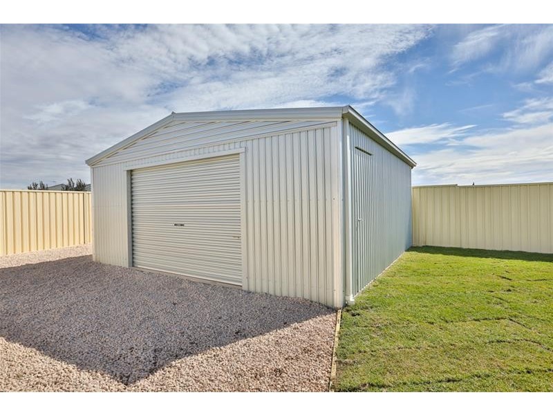 12 Terry Court, Mildura VIC 3500