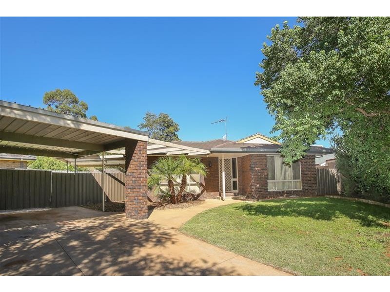 16 Tower Court, Buronga NSW 2739