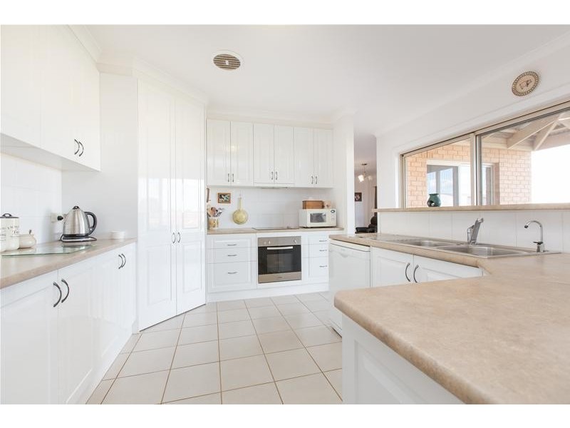 95 Cowanna Avenue South Avenue, Merbein South VIC 3505