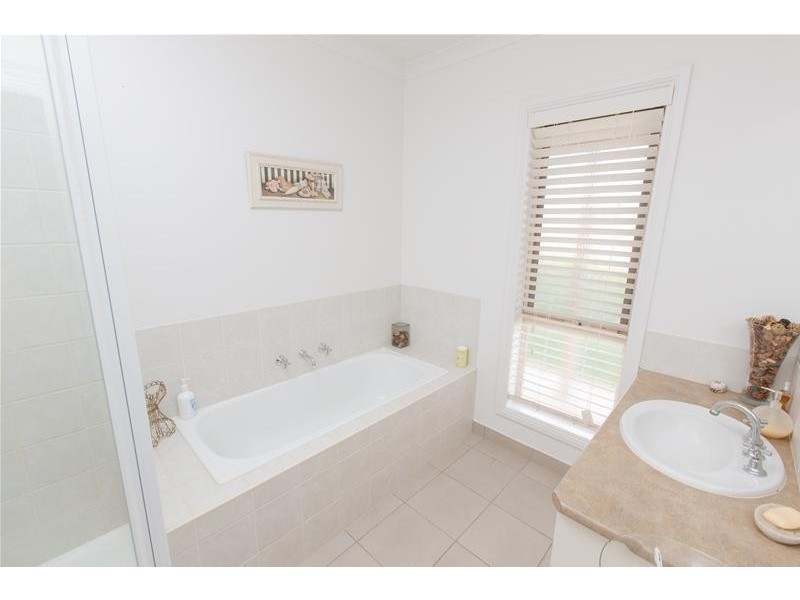 95 Cowanna Avenue South Avenue, Merbein South VIC 3505