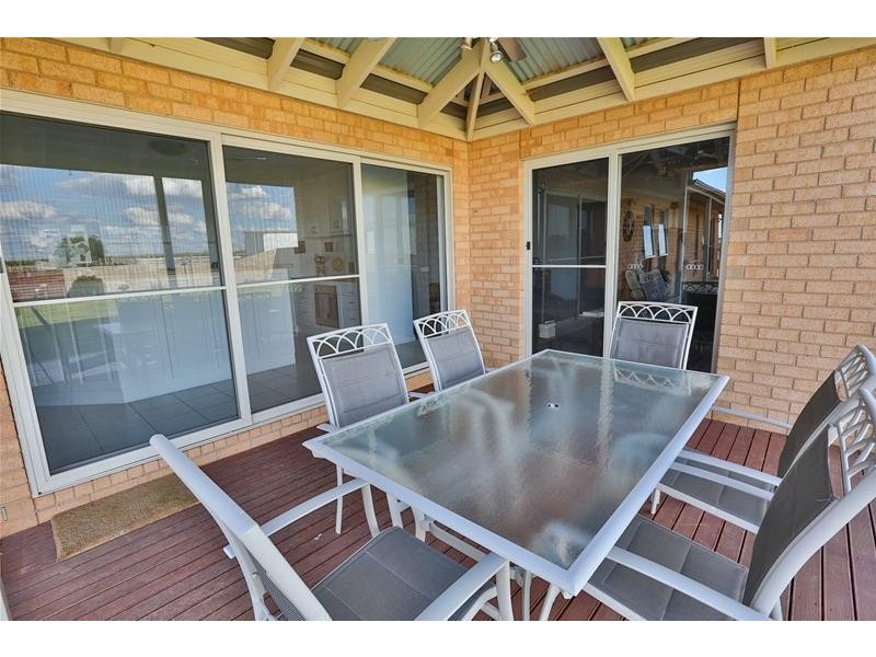 95 Cowanna Avenue South Avenue, Merbein South VIC 3505