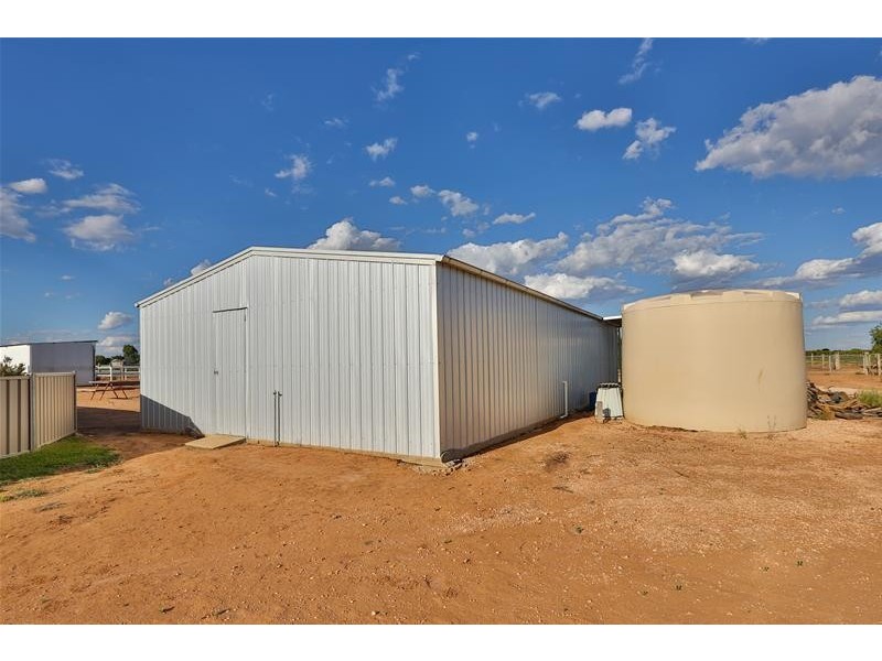 95 Cowanna Avenue South Avenue, Merbein South VIC 3505