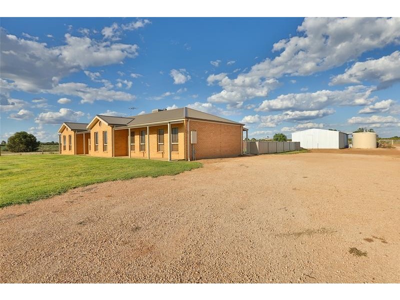 95 Cowanna Avenue South Avenue, Merbein South VIC 3505