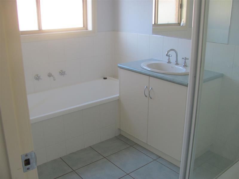 4 Thames Place, Mildura VIC 3500