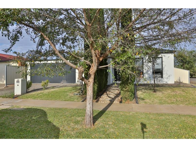 19 Durham Avenue, Mildura VIC 3500