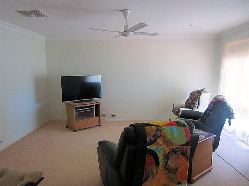 37 Channel Road, Merbein VIC 3505