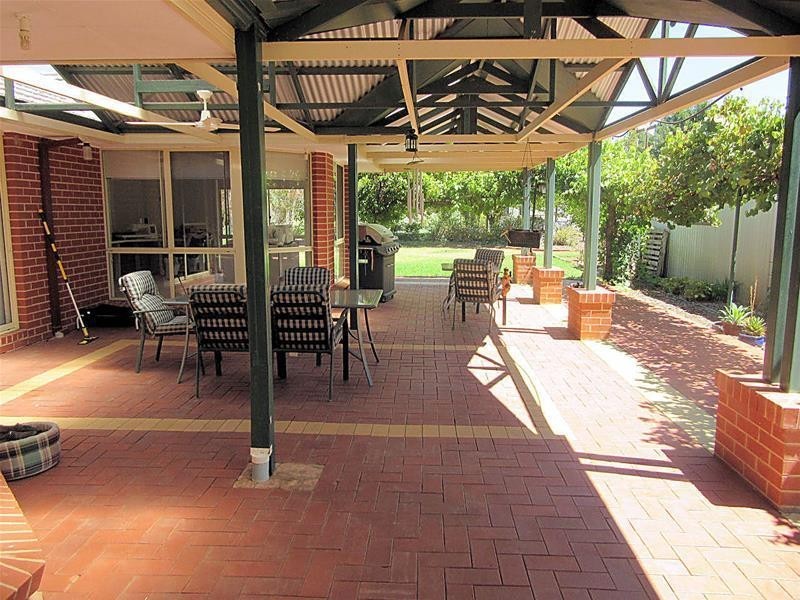 37 Channel Road, Merbein VIC 3505