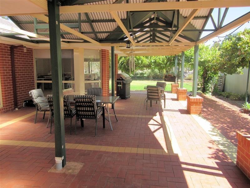 37 Channel Road, Merbein VIC 3505