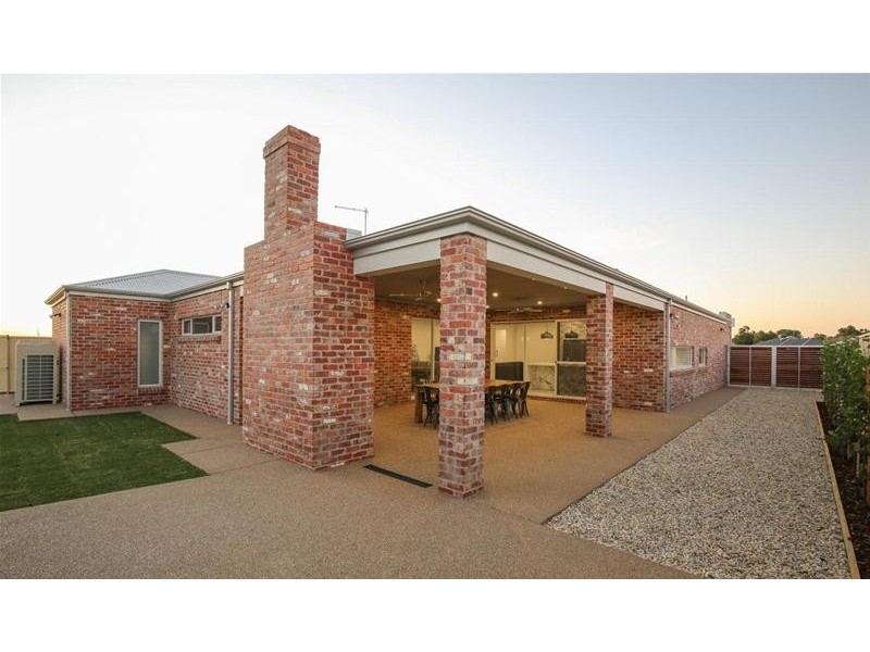 21 Ontario Park Drive, Mildura VIC 3500