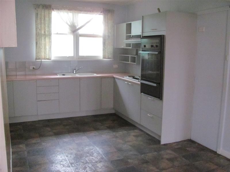 12 Murray Avenue, Red Cliffs VIC 3496