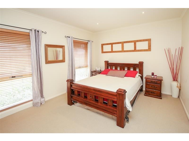 19 Canterbury Drive, Mildura VIC 3500