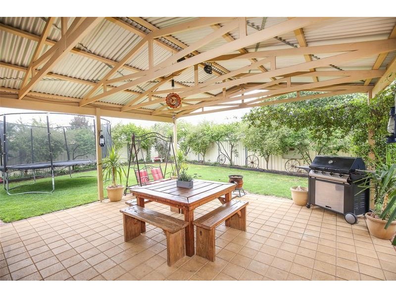 19 Canterbury Drive, Mildura VIC 3500