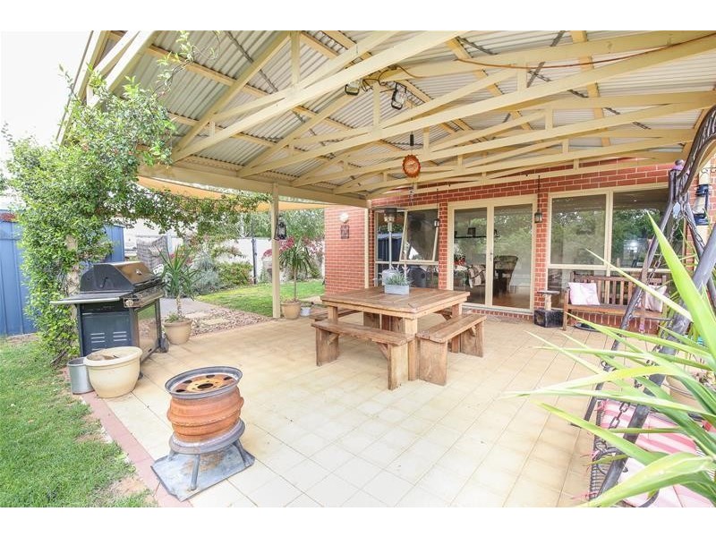 19 Canterbury Drive, Mildura VIC 3500