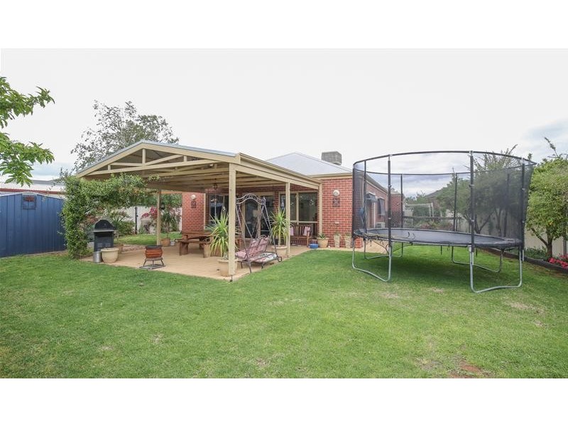 19 Canterbury Drive, Mildura VIC 3500