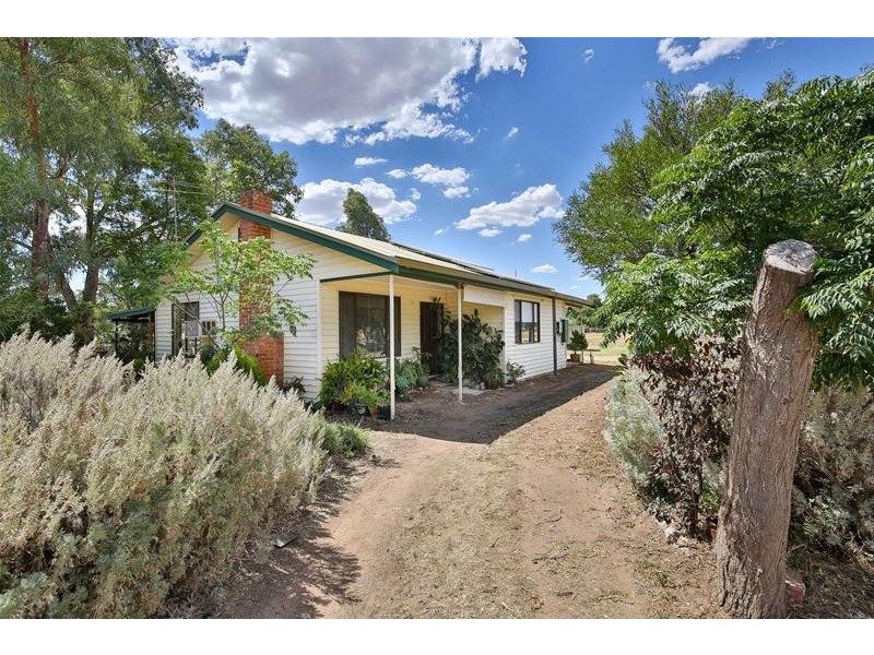 11 Cowra Avenue, Mildura VIC 3500