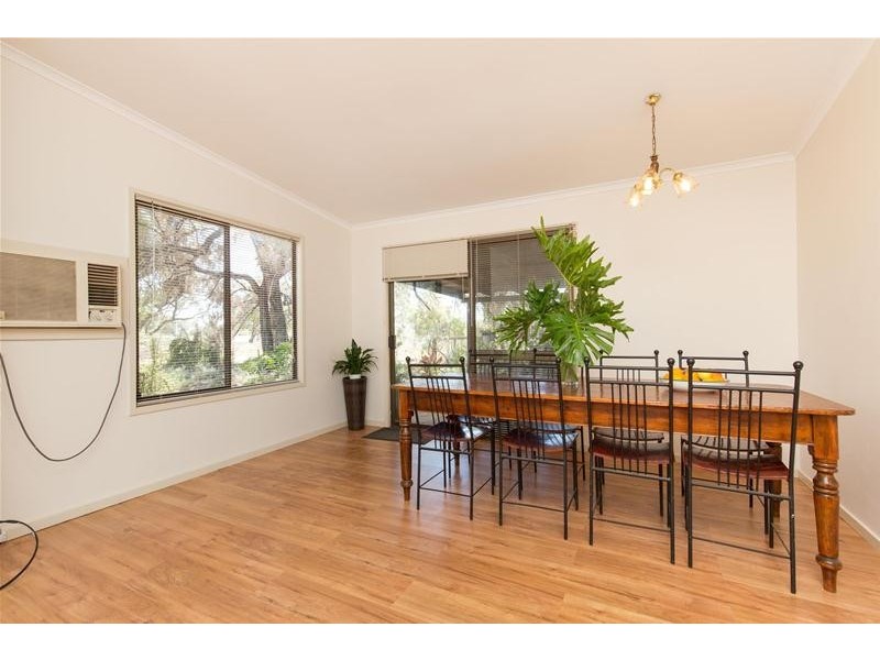 11 Cowra Avenue, Mildura VIC 3500