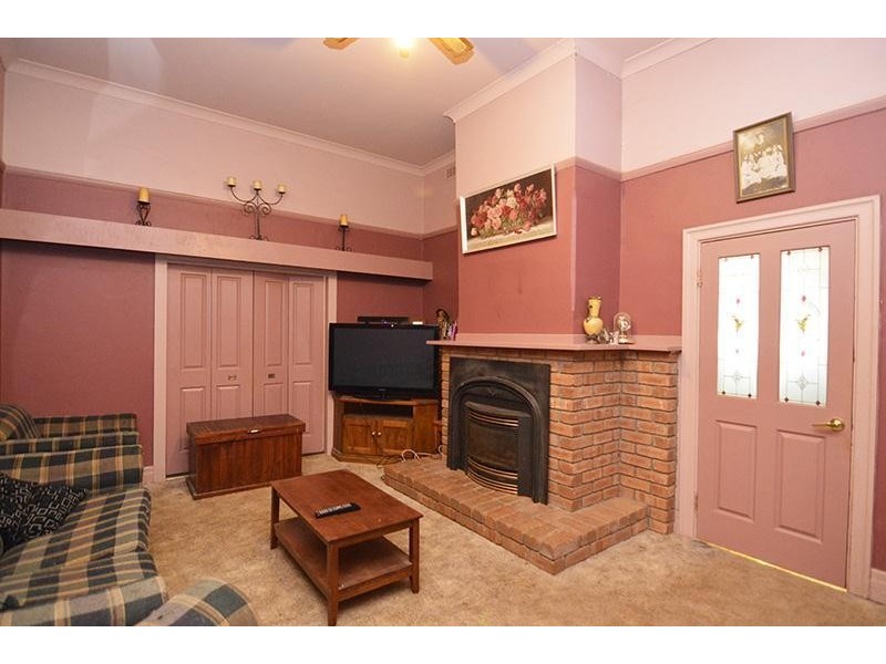 105 McSwains Road, Birdwoodton VIC 3505