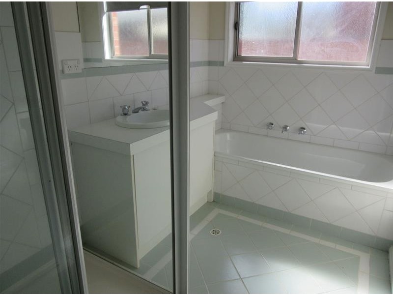 15 Rosemont Avenue, Mildura VIC 3500