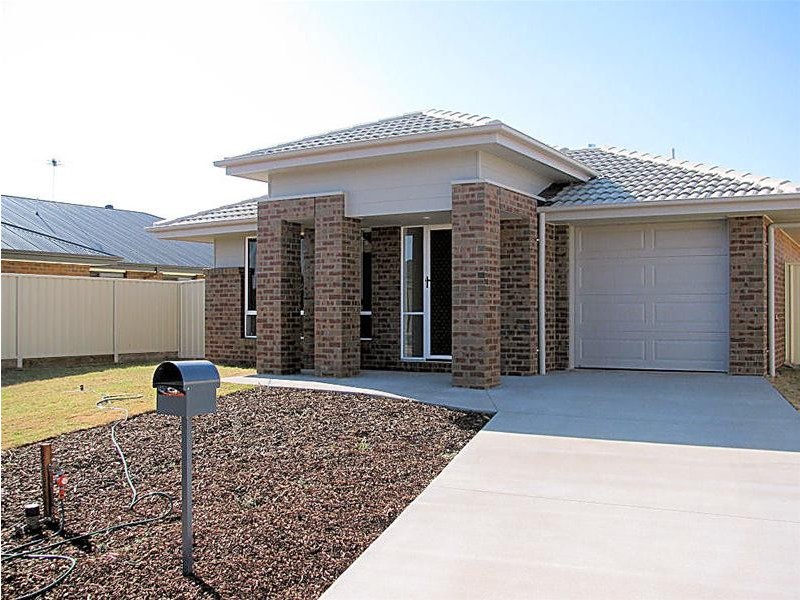 16 Philippa  Crescent, Mildura VIC 3500