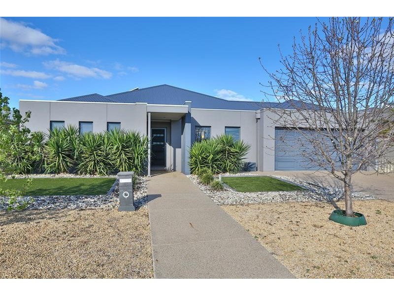 15 Heidi Court, Mildura VIC 3500