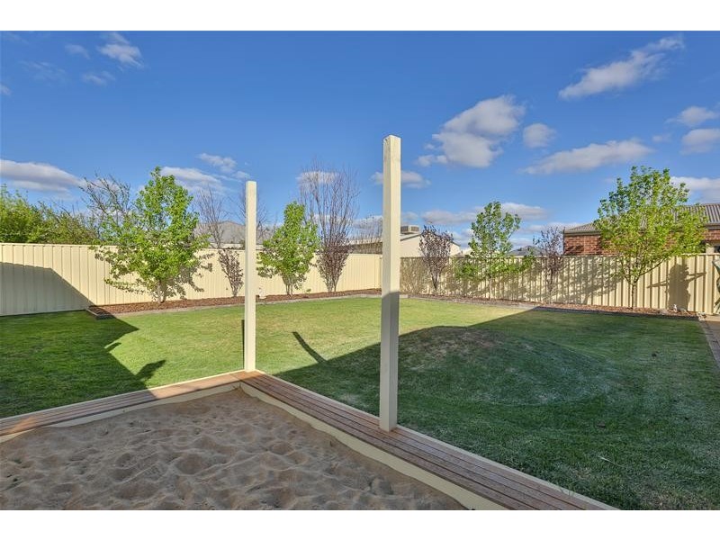 15 Heidi Court, Mildura VIC 3500